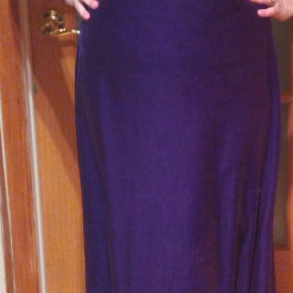 New look deep purple velvet dress - Picture 1 of 5